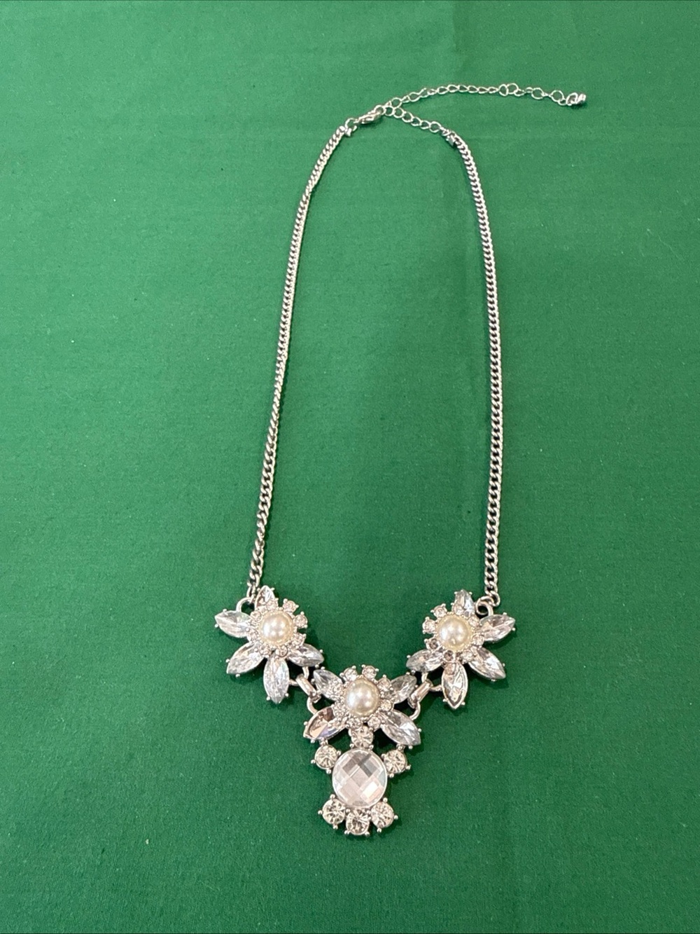 Silver Pearl and Crystal Floral Statement Necklace - Women Jewelry 122B